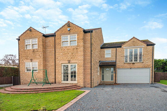 5 Bedroom Detached House For Sale In Stutton, Hill Top Close, LS24