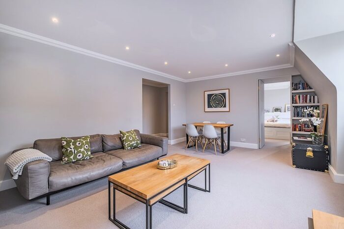 2 Bedroom Flat To Rent In Elm Park Gardens, London, SW10