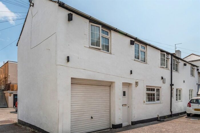 4 Bedroom Semi-Detached House To Rent In Fisherman's Cottage, A West Street, Bognor Regis, West Sussex, PO21
