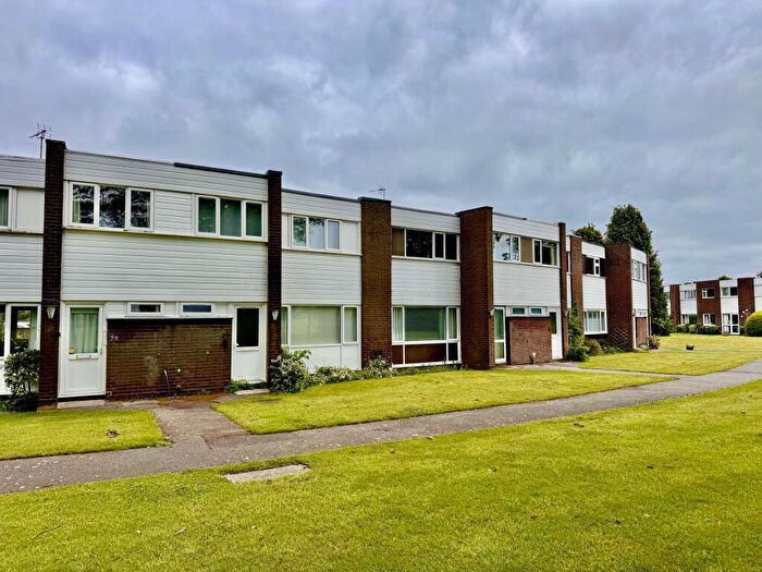 3 Bedroom Terraced House For Sale In The Tracery, Banstead, SM7
