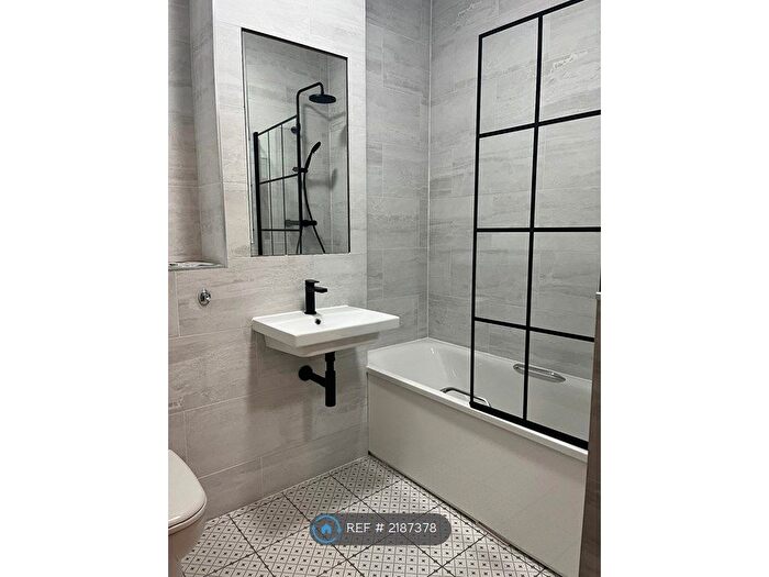 1 Bedroom Flat To Rent In St. Georges Street, Cheltenham, GL50