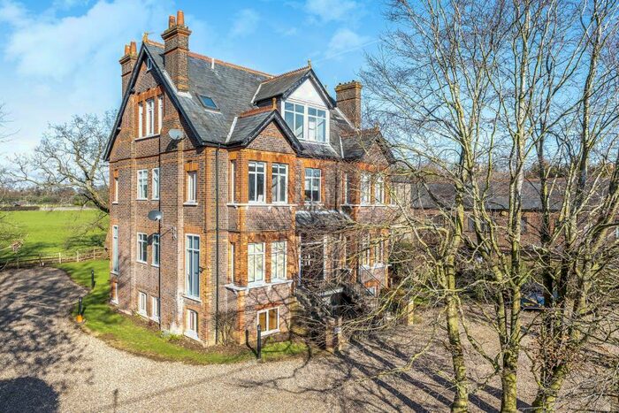 1 Bedroom Apartment To Rent In Bayman Manor, Lye Green Road, HP5