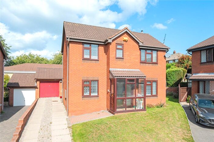 3 Bedroom Detached House For Sale In Haven Mount, Cookridge, Leeds, LS16