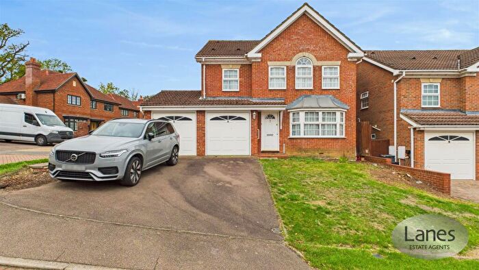 4 Bedroom Detached House To Rent In Faints Close, Cheshunt, EN7