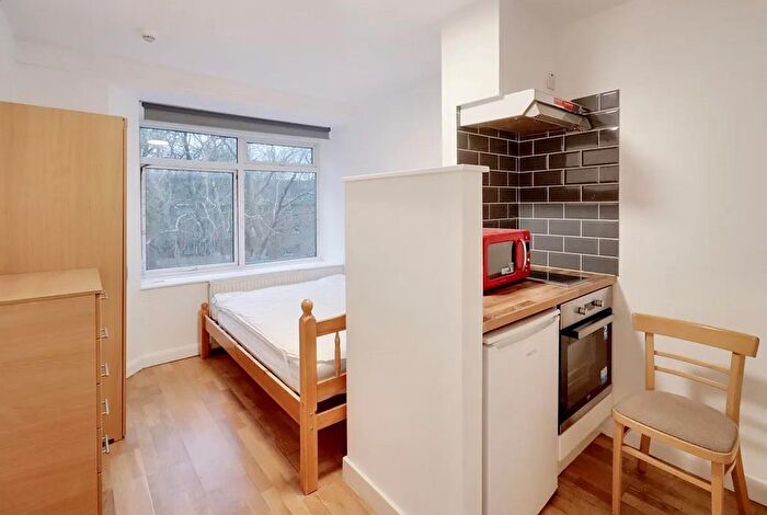 Studio To Rent In Fitzjohn's Avenue, Hampstead, London, NW3
