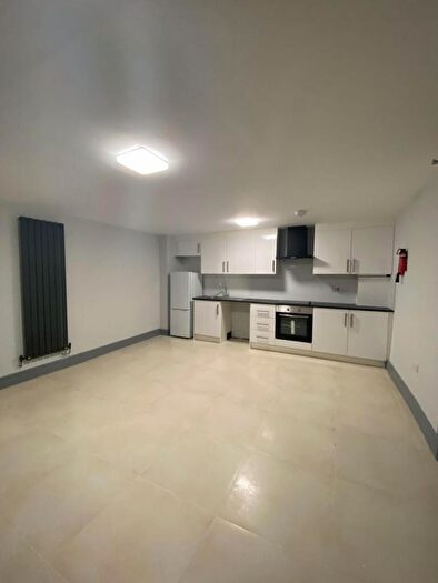 2 Bedroom Flat To Rent In Oxford Road, Reading, RG30