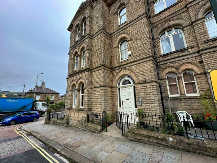 1 Bedroom Flat To Rent In Victoria Road, Shipley, West Yorkshire, BD18