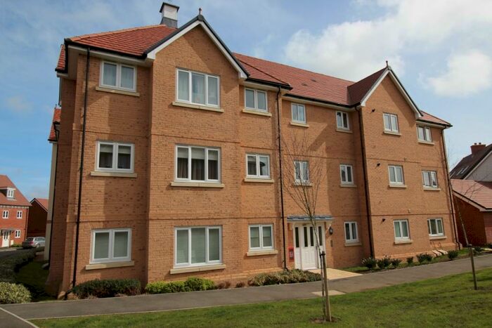 2 Bedroom Flat To Rent In Kensington Way, Polegate, East Sussex, BN26
