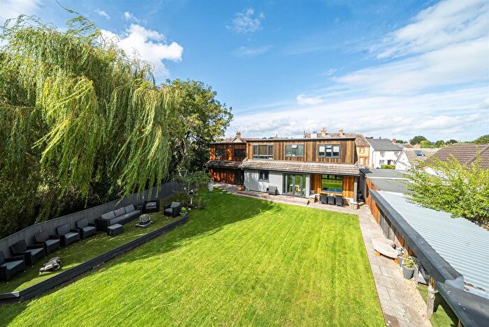 5 Bedroom Detached House For Sale In Sherford Road, Taunton, TA1
