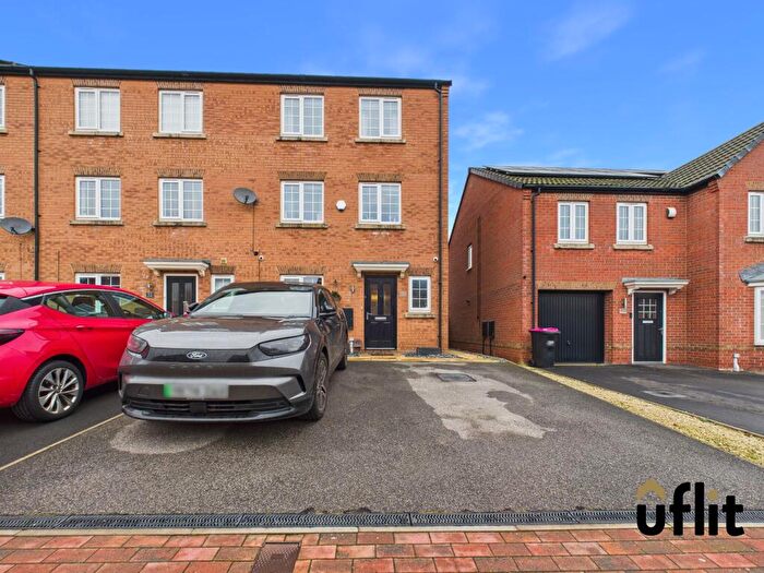 4 Bedroom Town House For Sale In Trueman Drive, Rawmarsh, Rotherham, S62