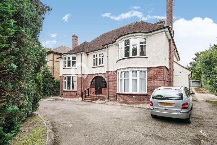 2 Bedroom Maisonette To Rent In Flat Brighton Road, Sutton, Surrey, SM2