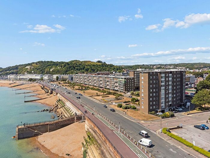 1 Bedroom Flat For Sale In Marine Parade, Dover, CT16