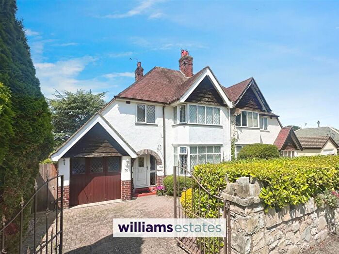 3 Bedroom Semi-Detached House For Sale In Norman Drive, Prestatyn, LL19