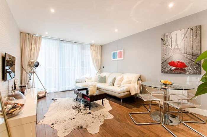 1 Bedroom Flat For Sale In Warwick Building, Chelsea Bridge Wharf, Queenstown Road, London, SW1