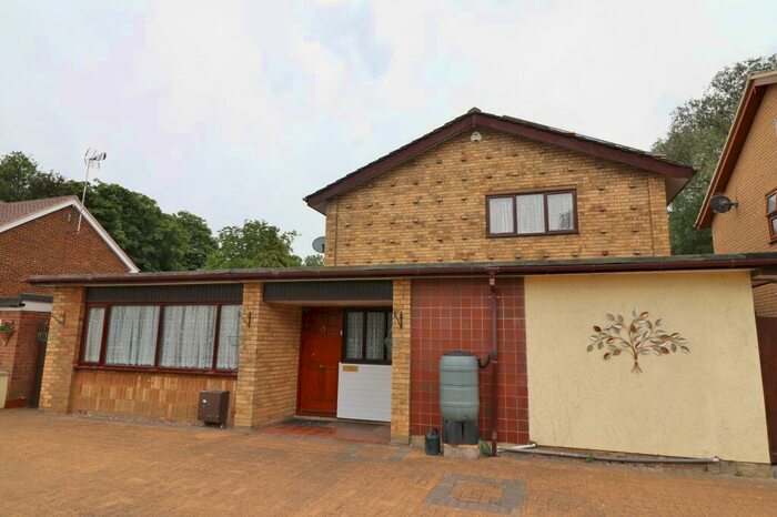4 Bedroom Detached House To Rent In Clay Hill Road, Basildon, SS16