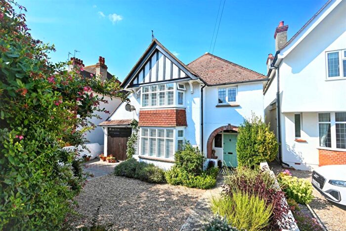 5 Bedroom Detached House For Sale In Kings Drive, Eastbourne, BN21