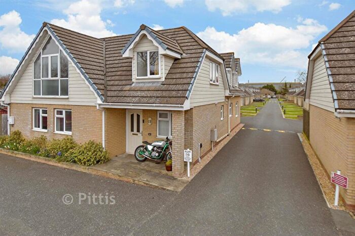 4 Bedroom Semi-Detached House For Sale In Avenue Road, Sandown, Isle Of Wight, PO36