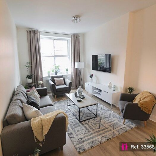 2 Bedroom Terraced House To Rent In Queens Road, Watford, WD17