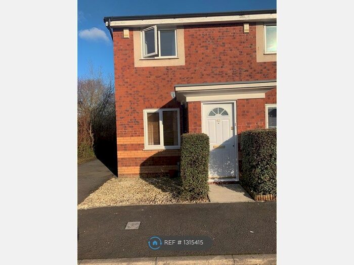 2 Bedroom End Of Terrace House To Rent In Velour Close, Salford, M3