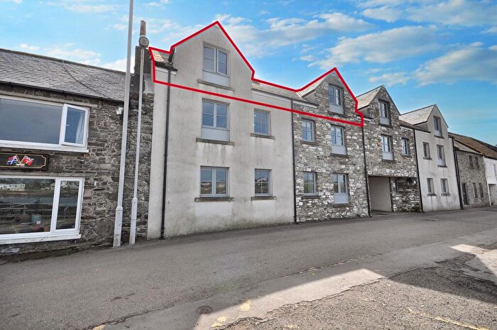 2 Bedroom Flat For Sale In Harbour Row, Isle Of Whithorn, DG8