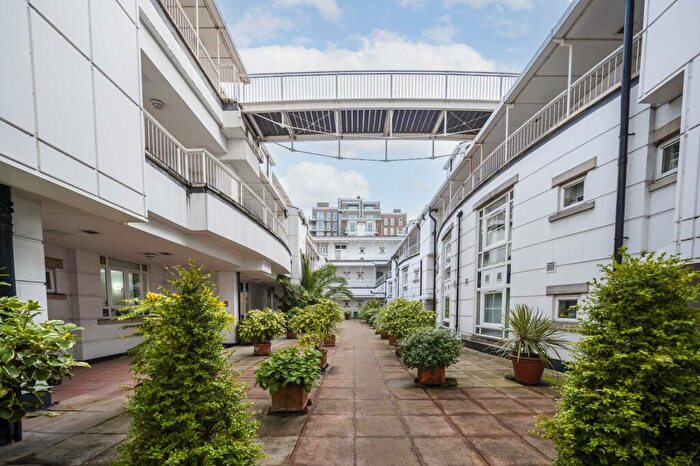 2 Bedroom Flat To Rent In Marathon House, Marylebone, London, NW1