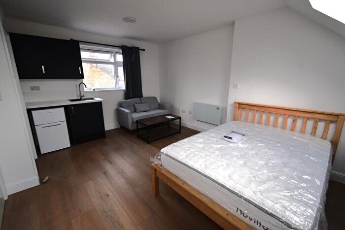Studio To Rent In St. Albans Road, Dartford, DA1