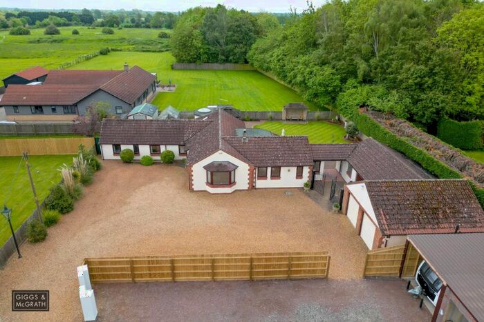 4 Bedroom Detached House For Sale In Mill Bungalow, Mill Way, Needingworth, St. Ives, Cambridgeshire, PE27