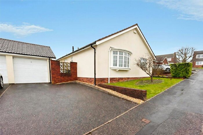 3 Bedroom Bungalow For Sale In Hickory Close, Honiton, Devon, EX14