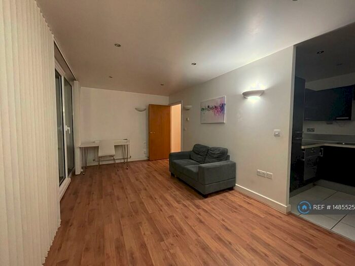 1 Bedroom Flat To Rent In Adriatic Apartments, London, E16