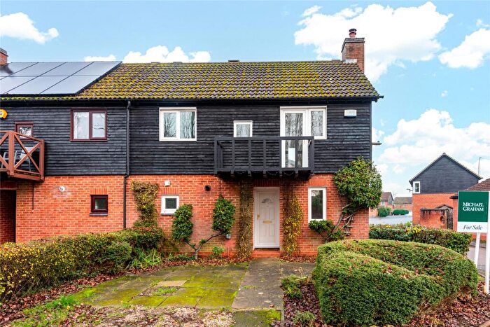 3 Bedroom Semi Detached House For Sale In Hobart Crescent, Willen Park, Milton Keynes, Buckinghamshire, MK15