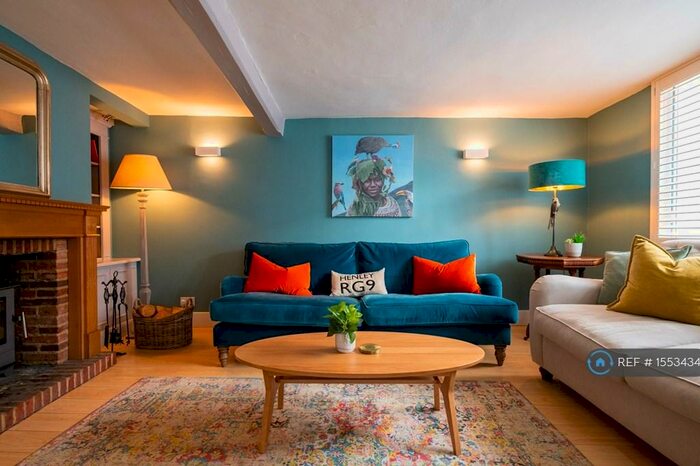 2 Bedroom Semi-Detached House To Rent In New Street, Henley-On-Thames, RG9