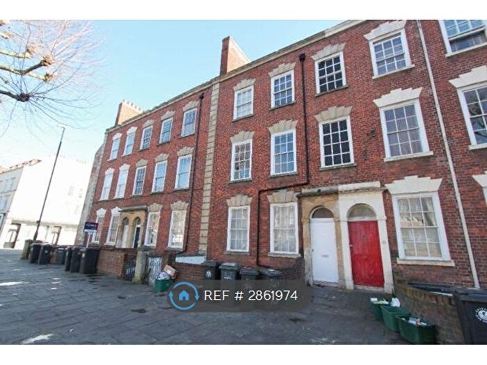 1 Bedroom Flat To Rent In Hotwell Road, Bristol, BS8