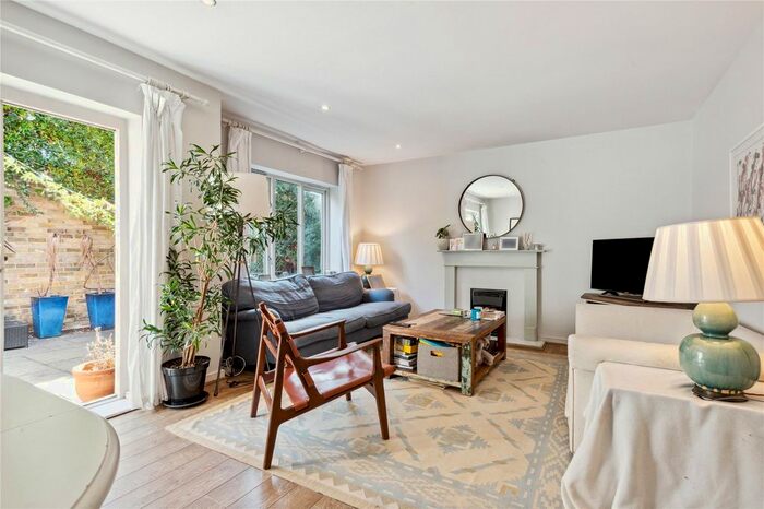 3 Bedroom End Of Terrace House To Rent In Lovett's Place, London, SW18