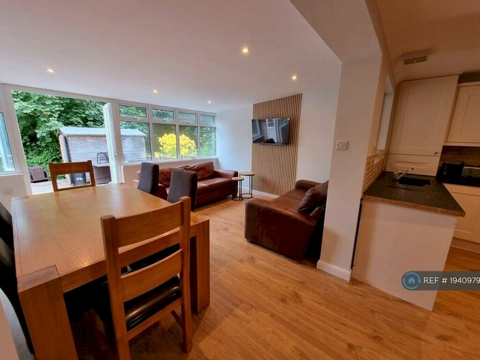 6 Bedroom Terraced House To Rent In Stanway Close, Bath, BA2