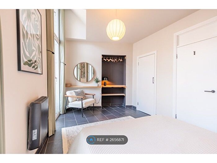 1 Bedroom Flat To Rent In Watergate Buildings, Newcastle Upon Tyne, NE1