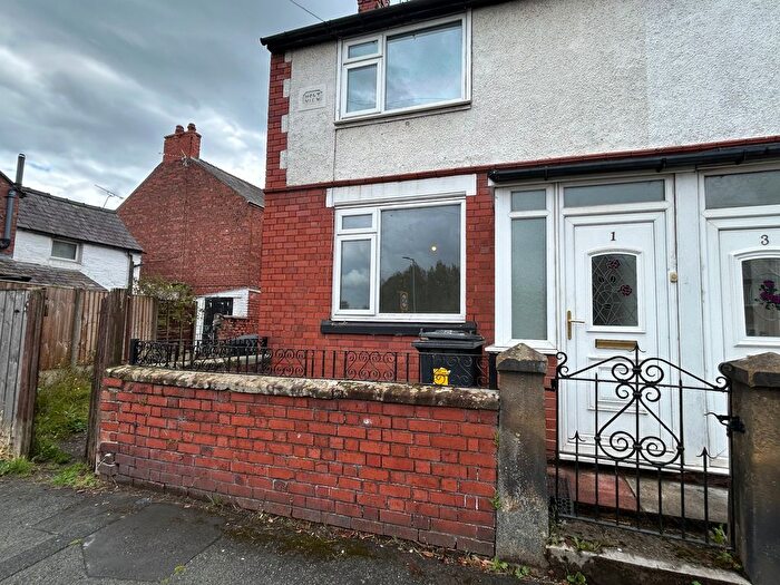 3 Bedroom Property To Rent In Dean Road, Wrexham, LL13