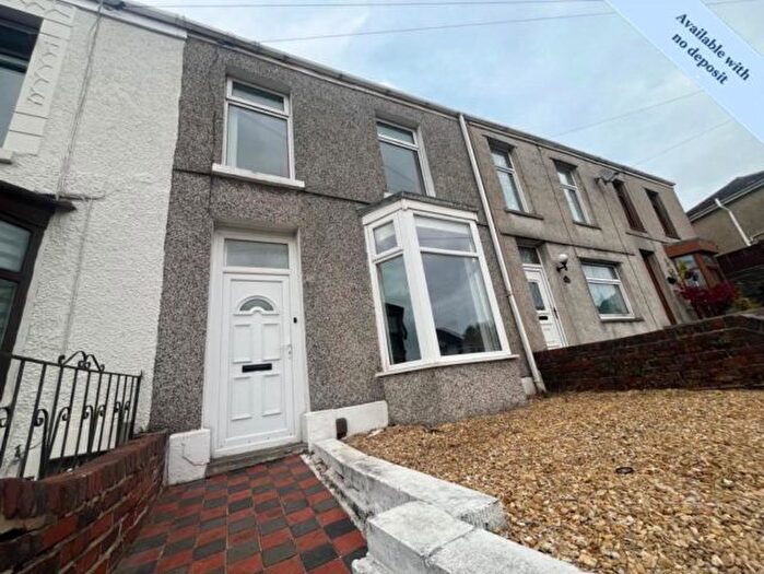 Terraced House To Rent In Kinley Street, St. Thomas, Swansea, SA1