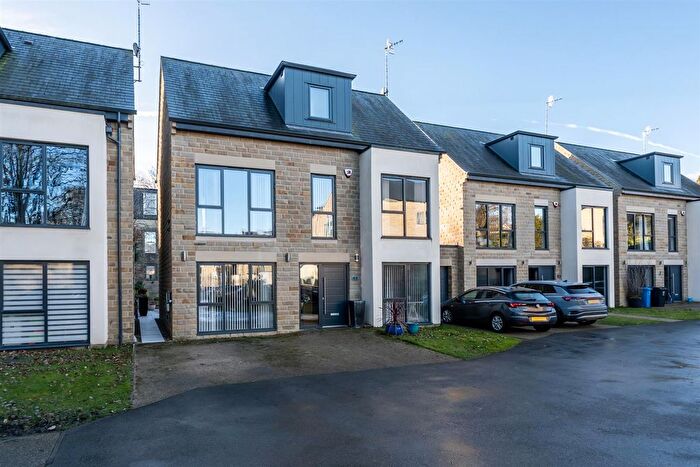 4 Bedroom Detached House For Sale In Beauchief Grove, Sheffield, S7