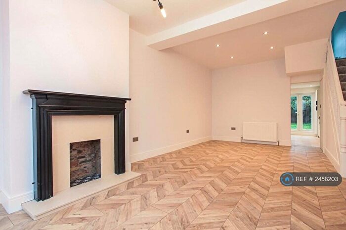 3 Bedroom Terraced House To Rent In Upperton Road West, London, E13