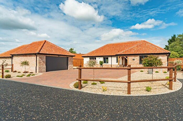 3 Bedroom Detached Bungalow For Sale In Kemp Meadow, Rockland All Saints, NR17