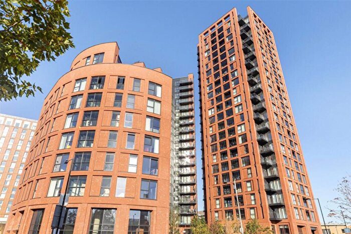 1 Bedroom Flat To Rent In Silvocea Way, Blackwall, E14