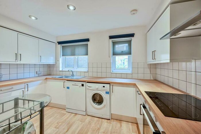 Studio To Rent In Hackney Road, Hackney, London, E2 - Photo 3
