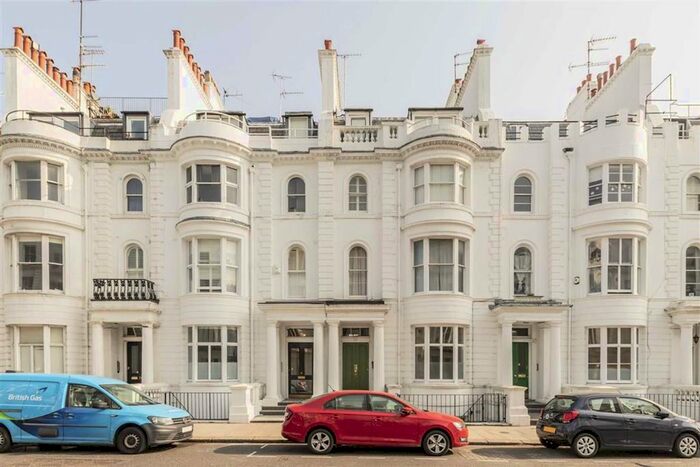 1 Bedroom Flat To Rent In Gloucester Terrace, London, W2