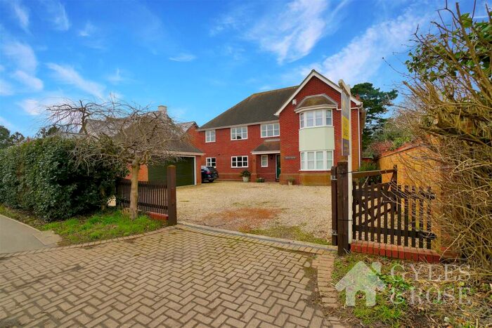 5 Bedroom Detached House For Sale In Layer-De-La-Haye, CO2