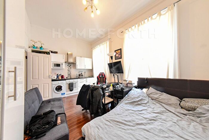 Studio To Rent In Eversholt Street, Camden, NW1