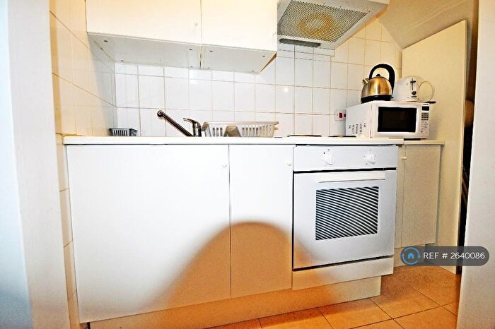 1 Bedroom Maisonette To Rent In Ashcroft, London, N14
