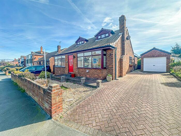 4 Bedroom Detached Bungalow For Sale In Birchen Avenue, Ossett, WF5