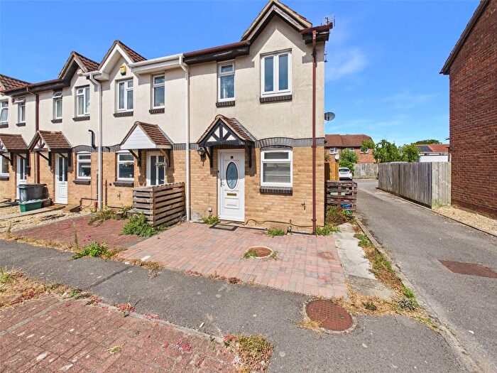 2 Bedroom End Terrace House For Sale In Oakridge Close, Abbeymead, Gloucester, Gloucestershire, GL4