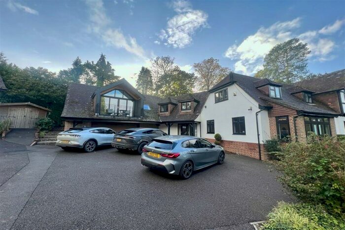 4 Bedroom Detached House To Rent In Copse Lane, Chilworth, SO16