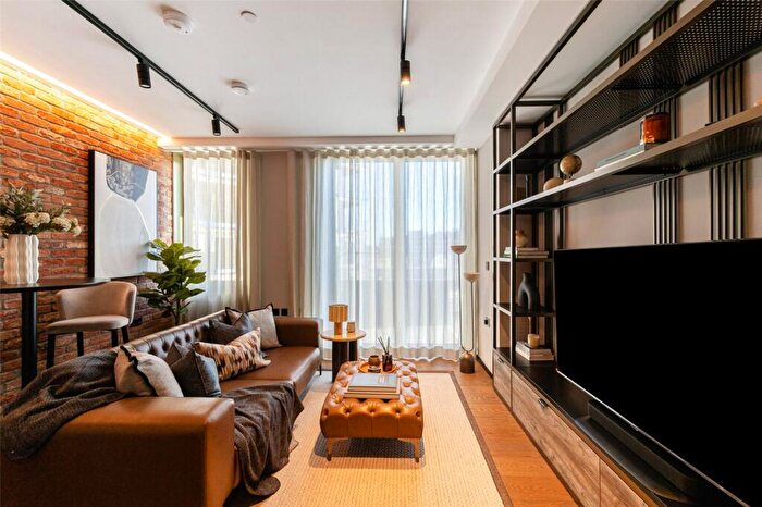 Apartment For Sale In The Stage, Hewett Street, London, EC2A
